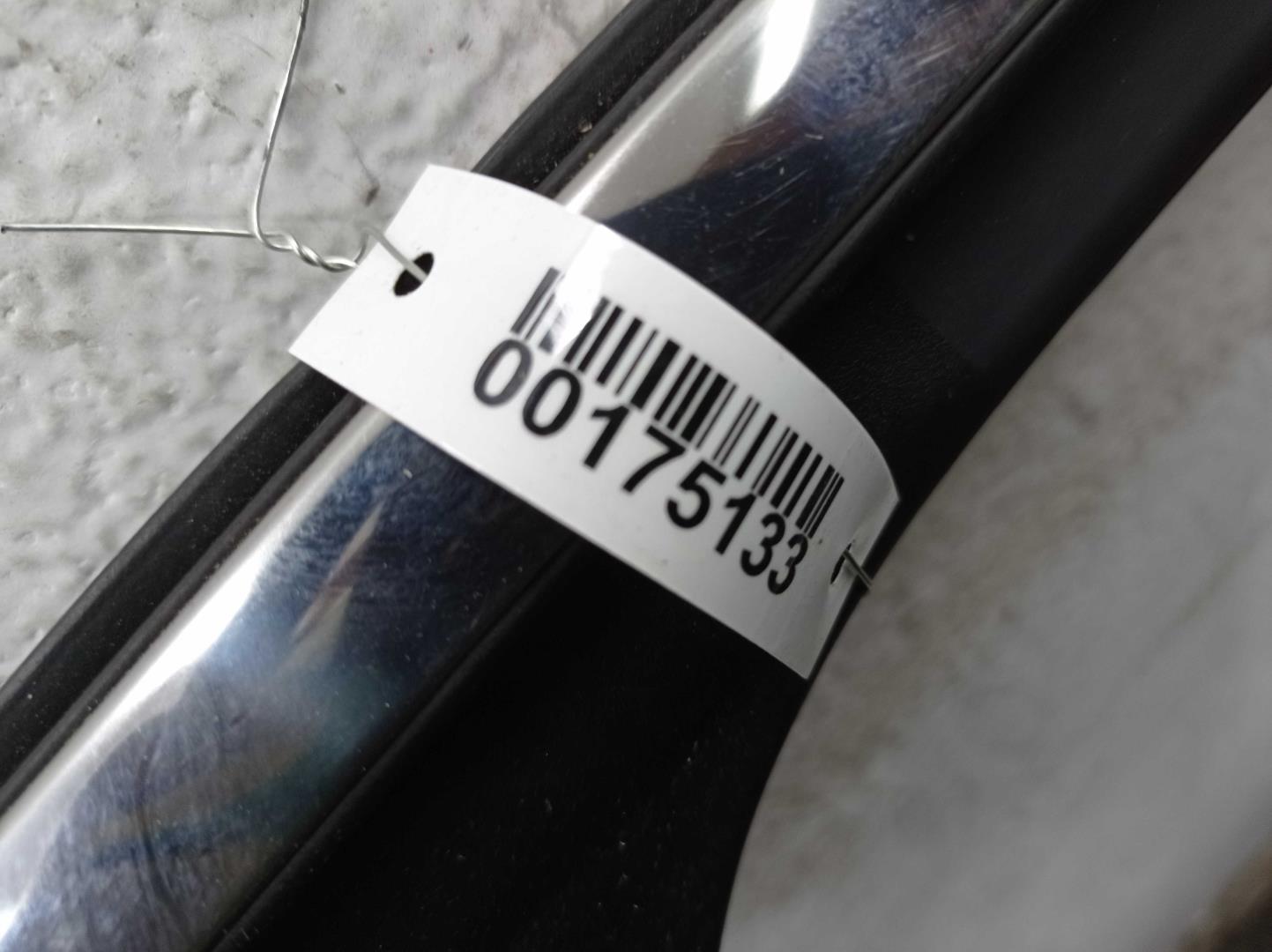 Замок двери задней левой