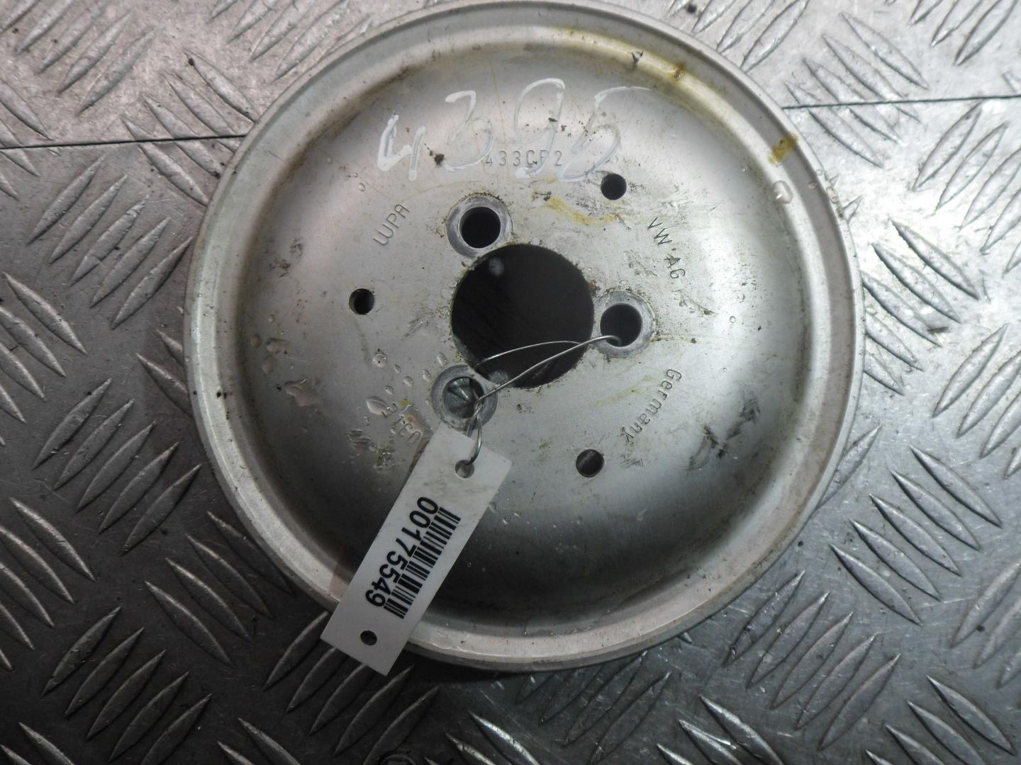 Шкив водяного насоса (помпы)