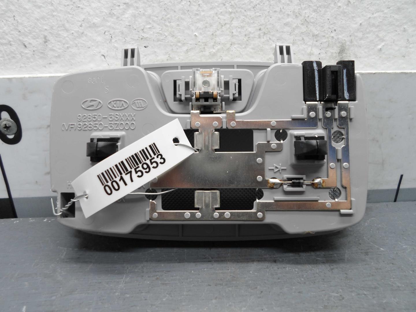 Плафон салонный