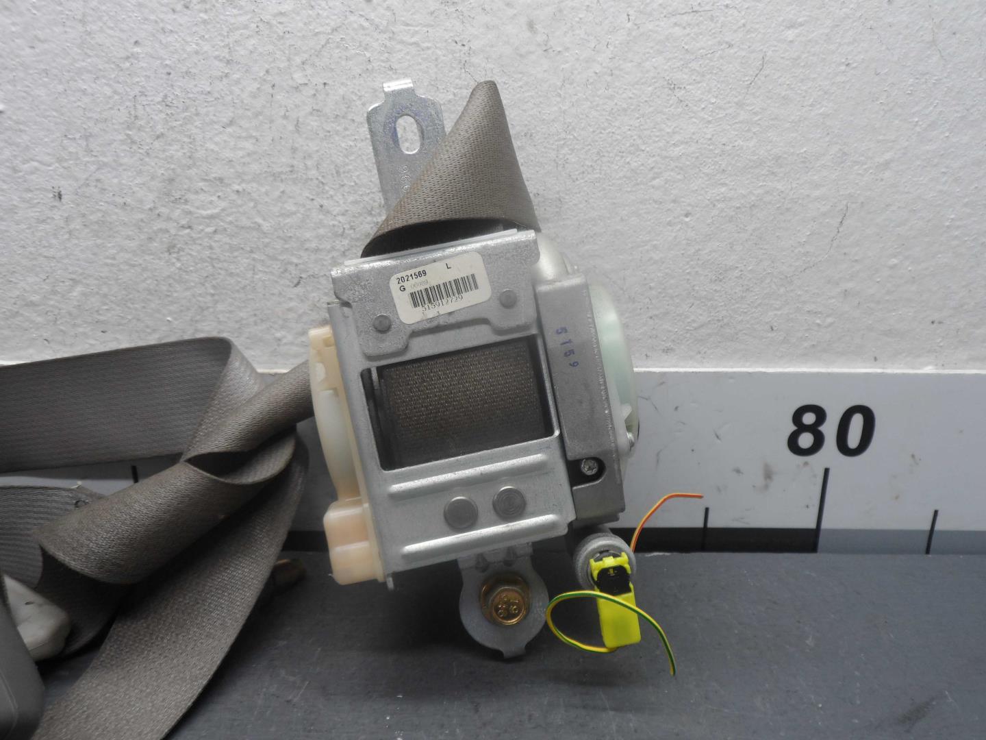 Ремень безопасности