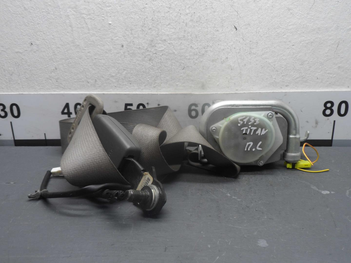 Ремень безопасности