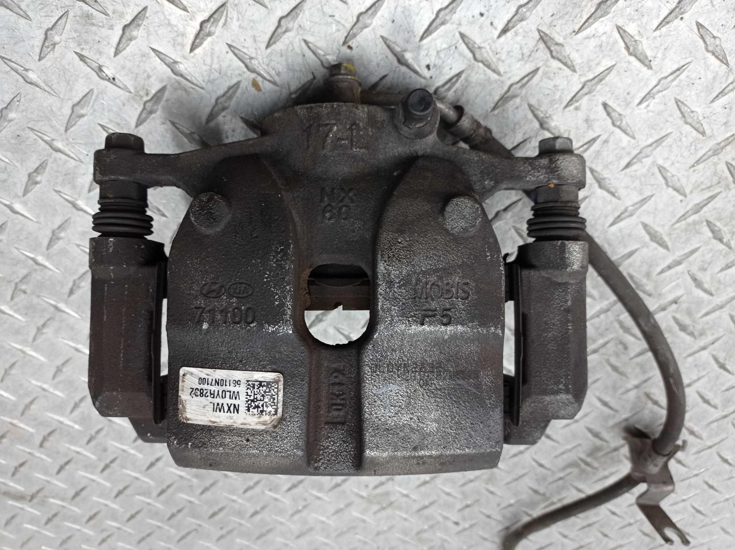 Суппорт передний левый