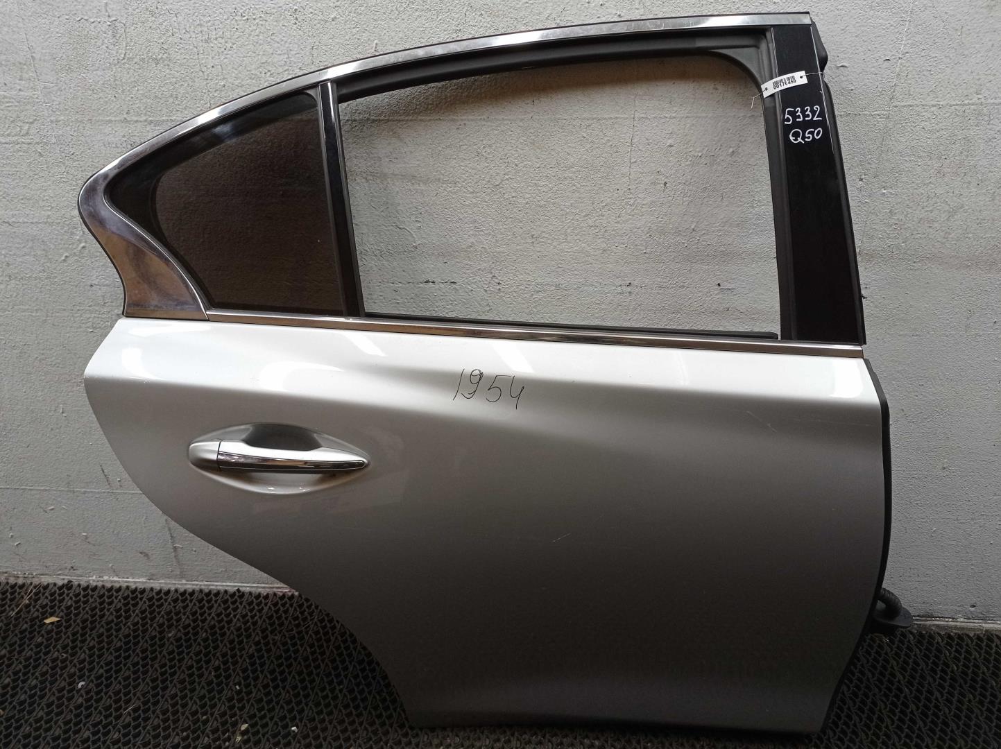 Замок двери задней правой