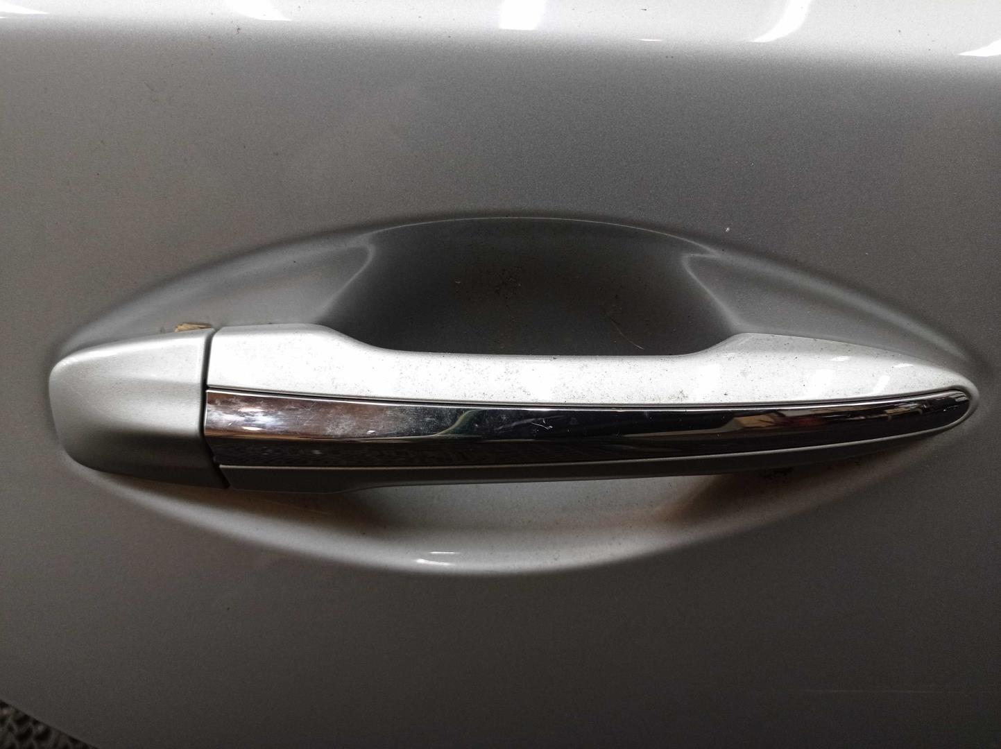 Замок двери задней правой