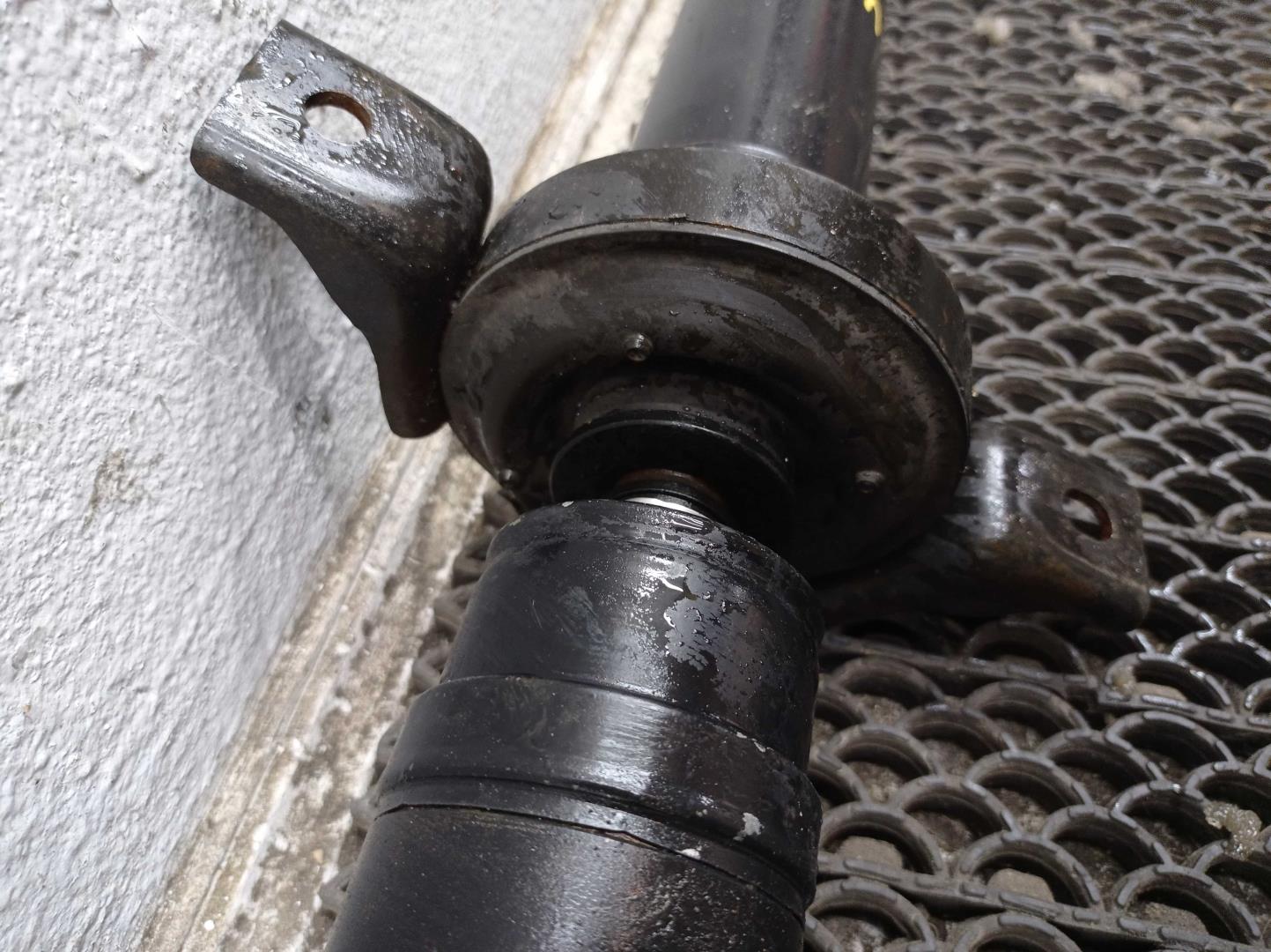 Вал карданный задний