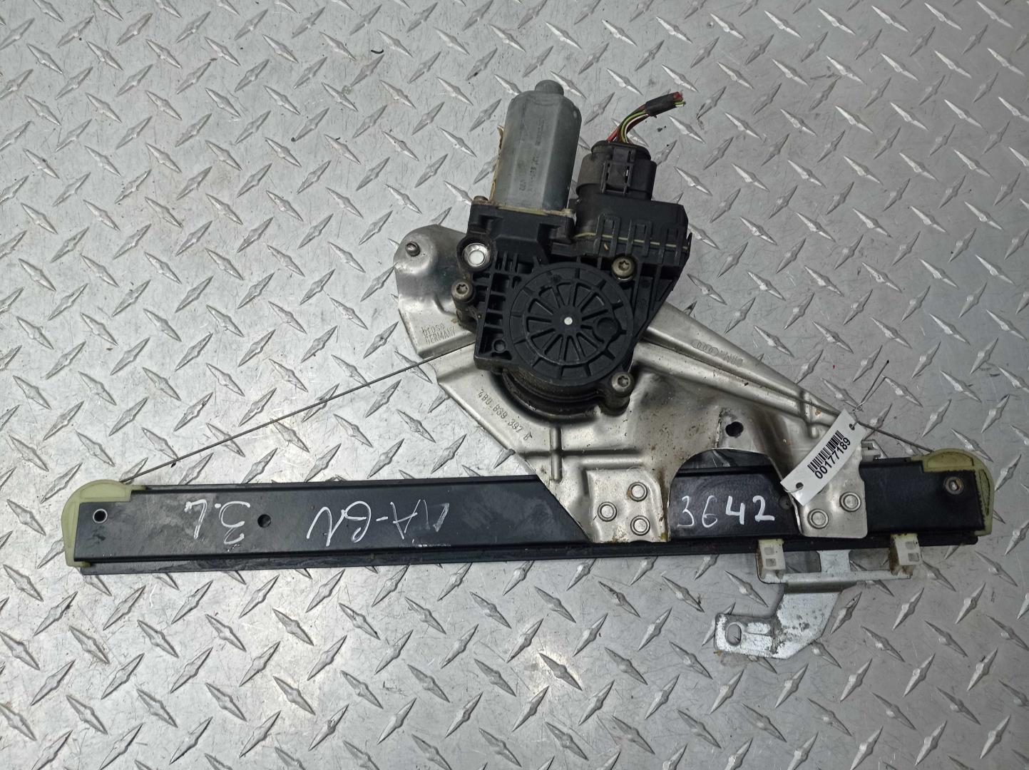 Стеклоподъемник электр. задний левый