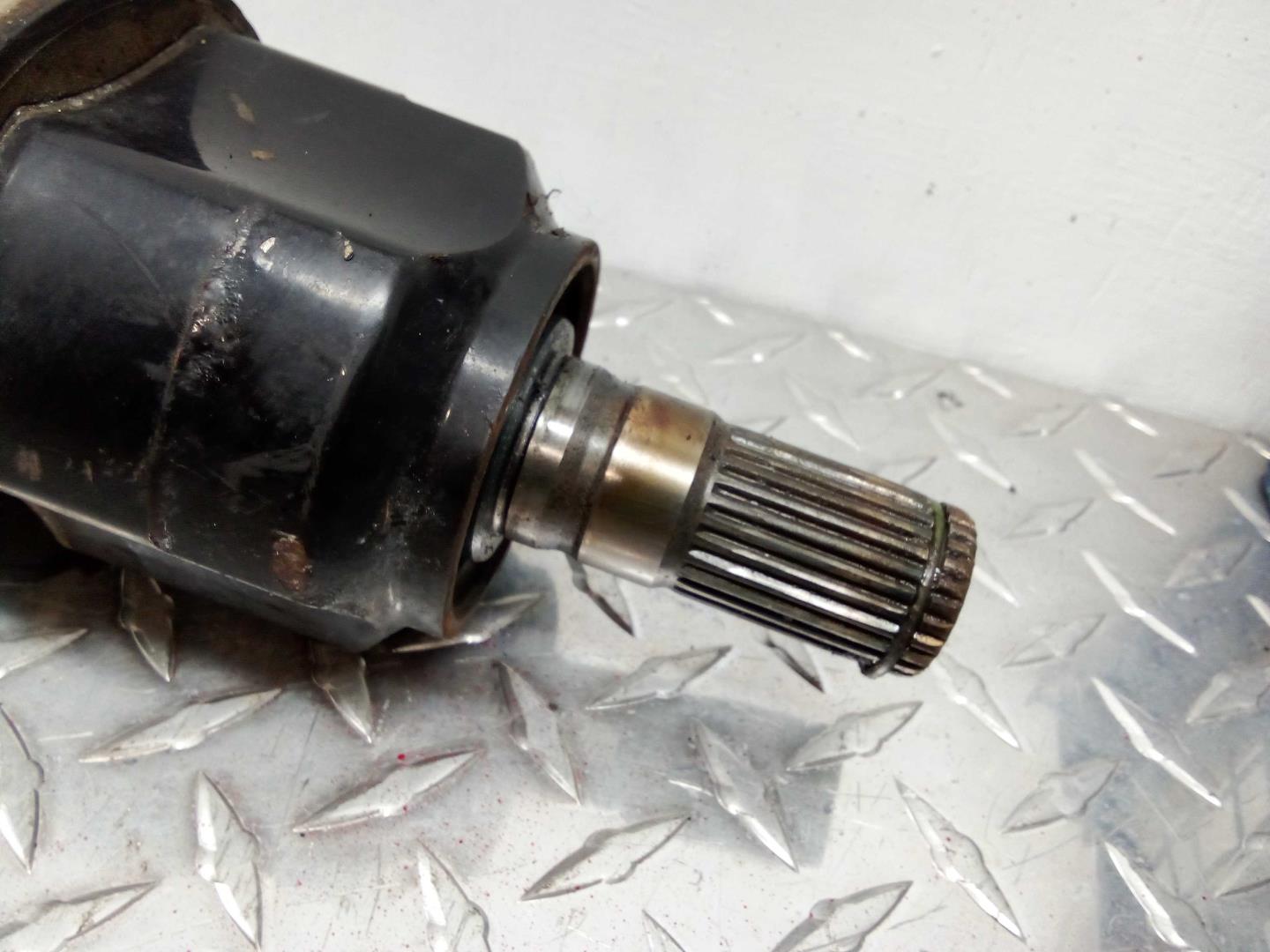 Полуось передняя правая