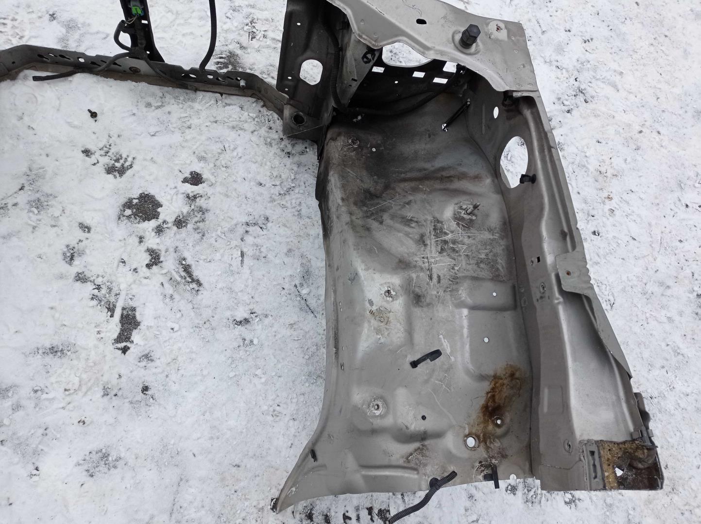 Кузовной элемент