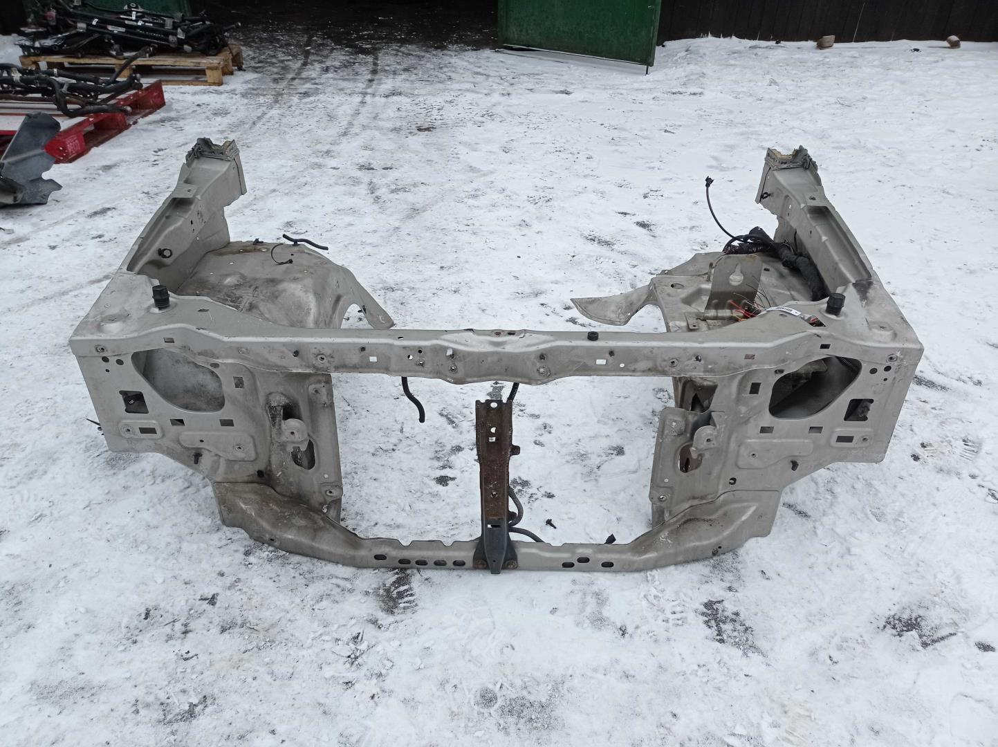 Кузовной элемент