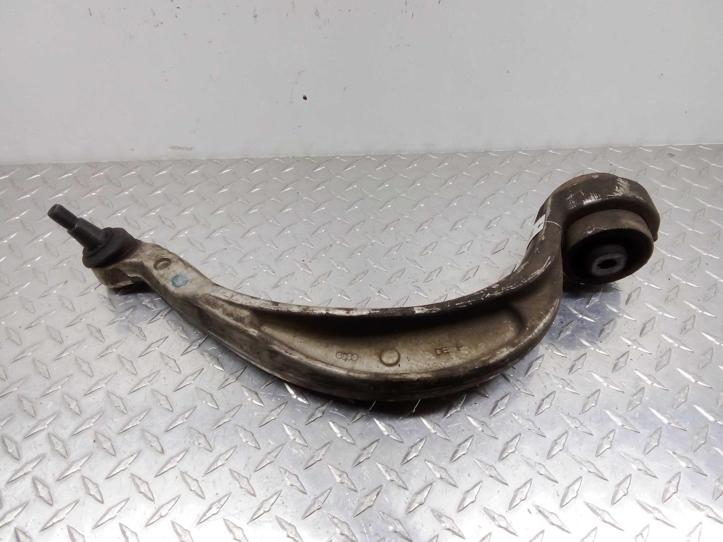 Рычаг передний нижний левый