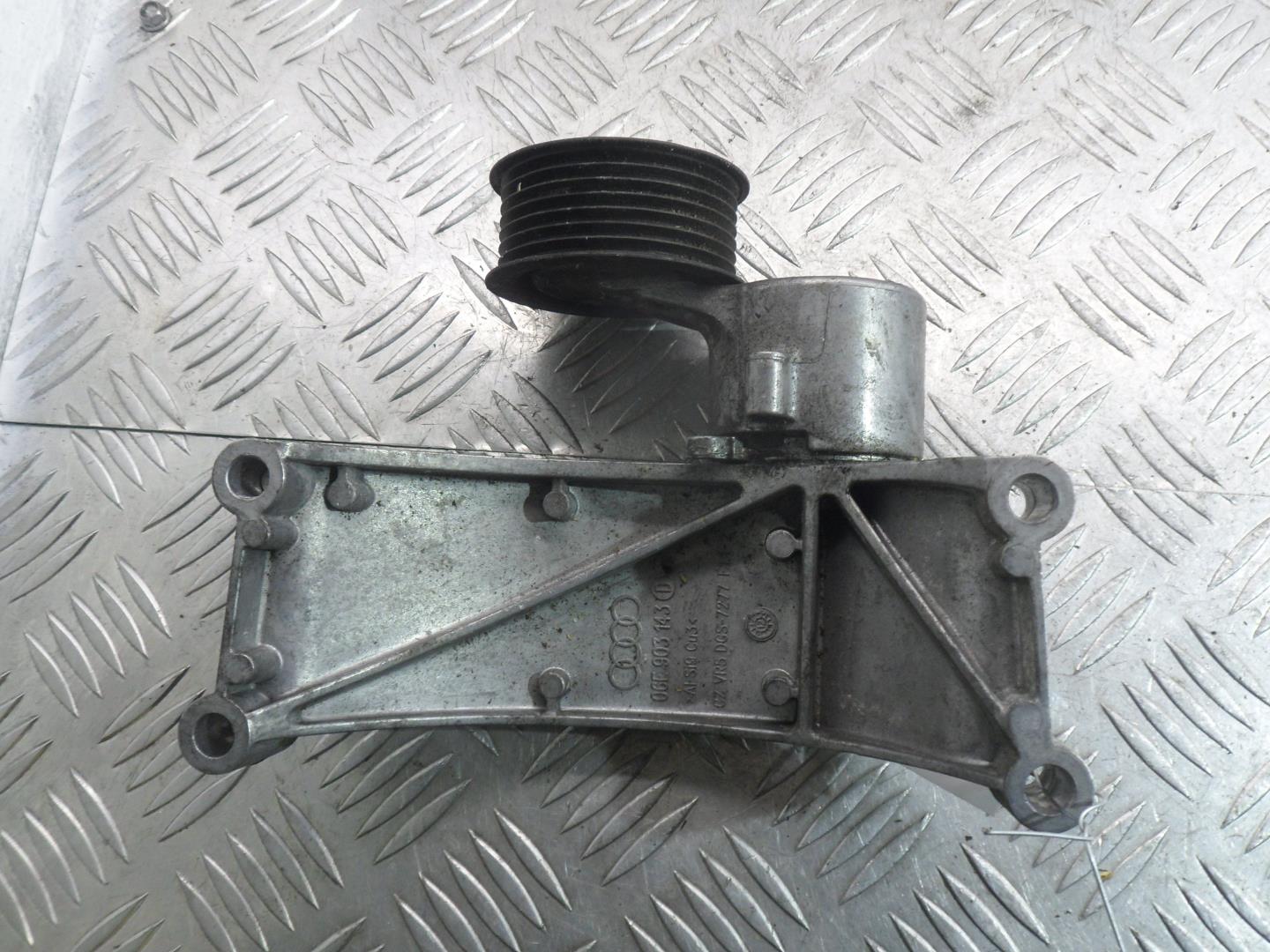 Кронштейн генератора