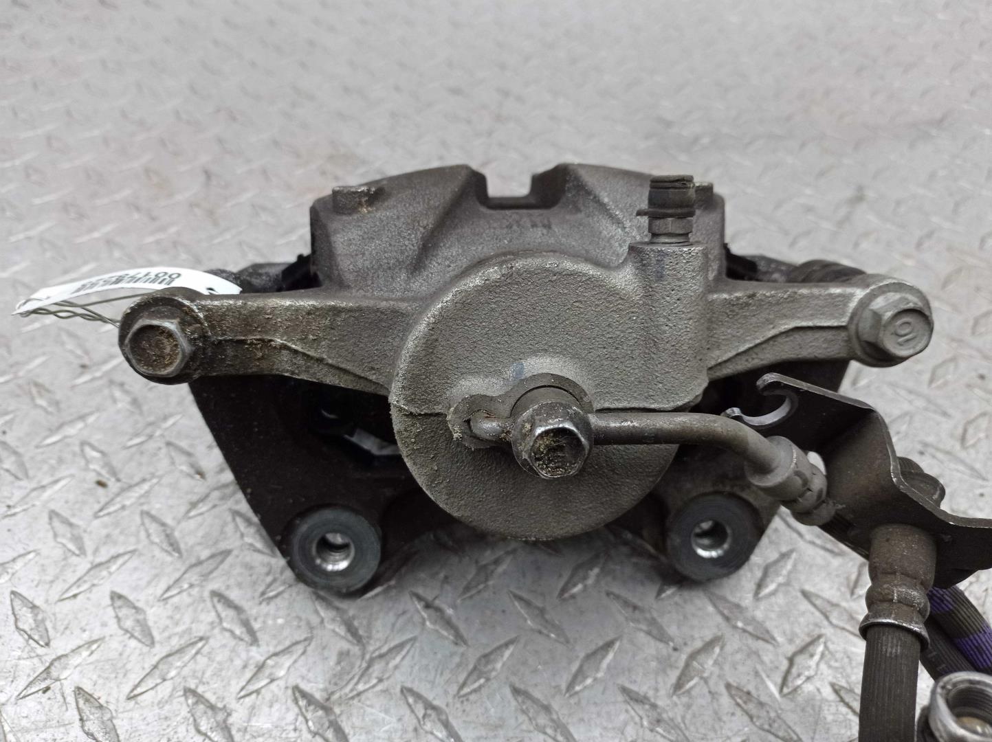 Суппорт передний правый