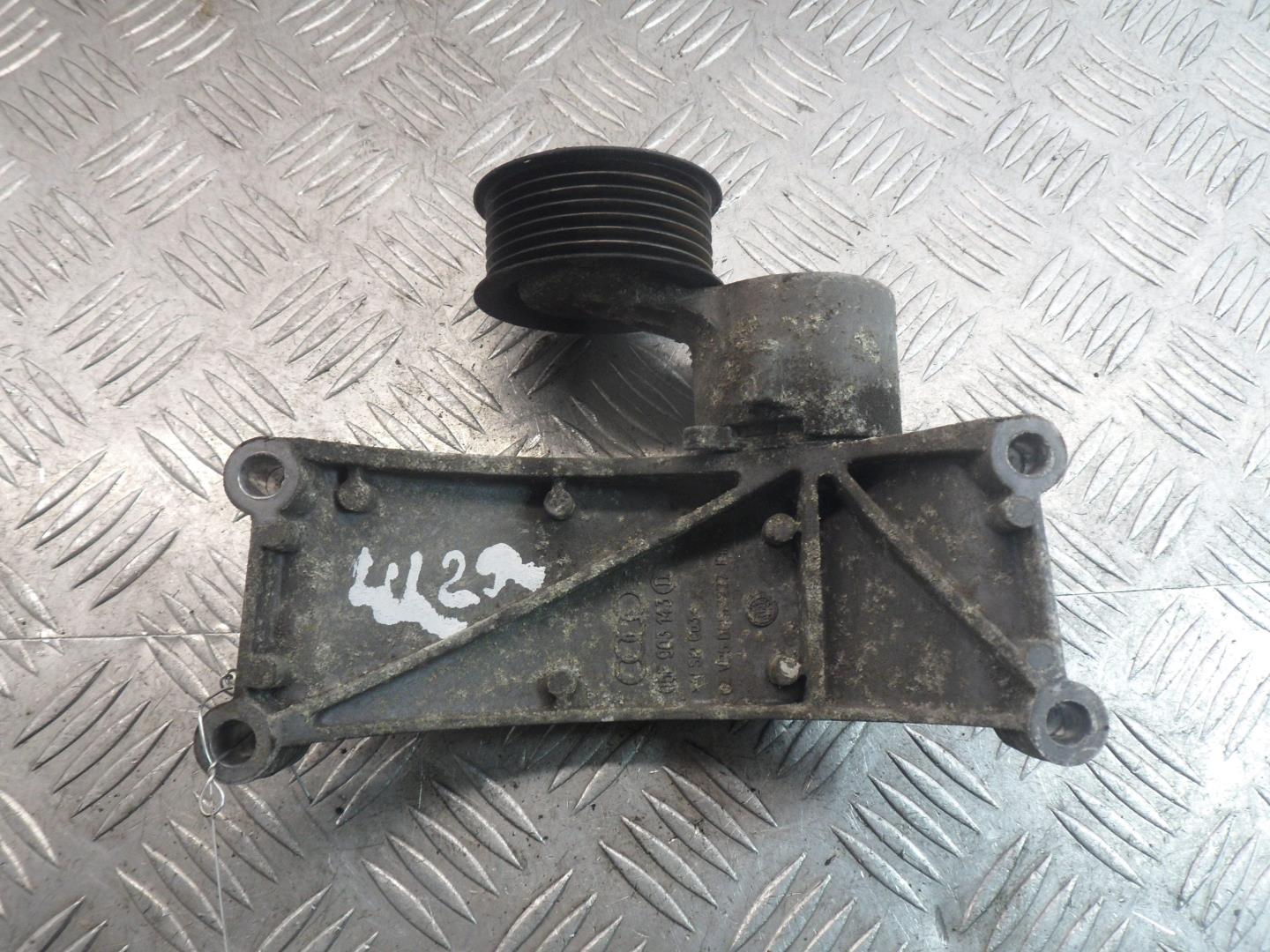 Кронштейн генератора