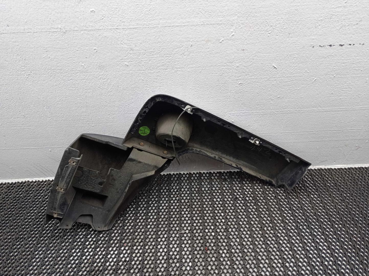 Накладка заднего крыла левого