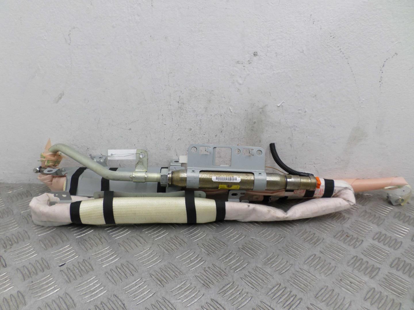 Подушка безопасности боковая (шторка)