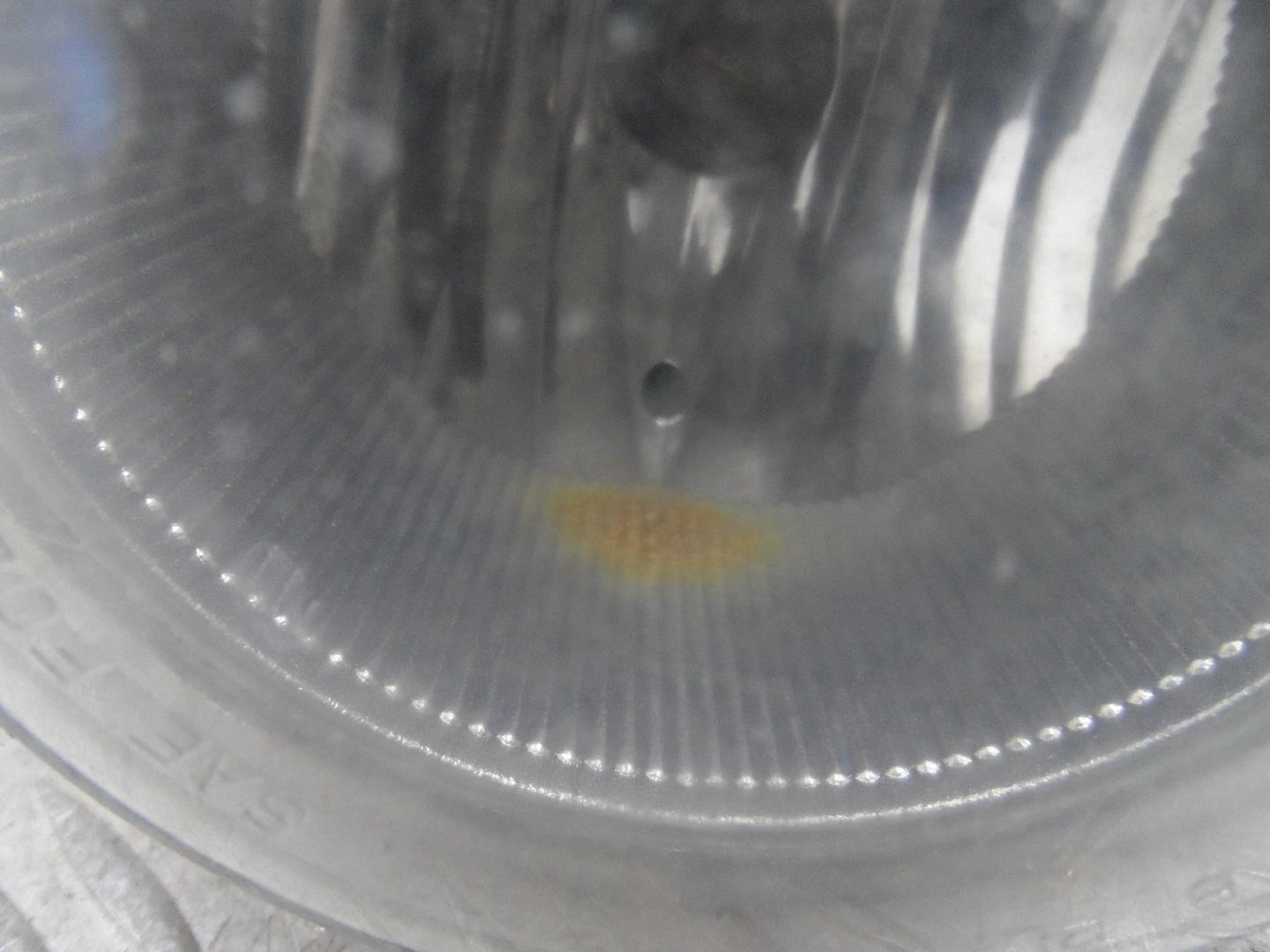 Фара противотуманная правая