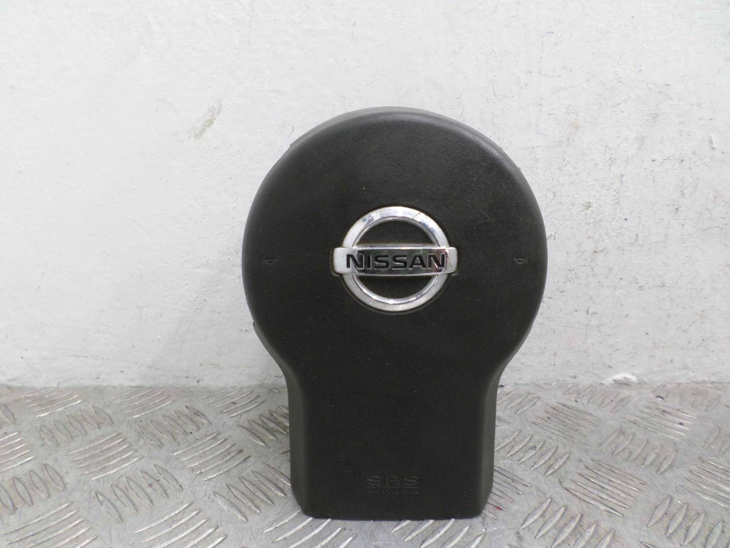 Подушка безопасности в рулевое колесо