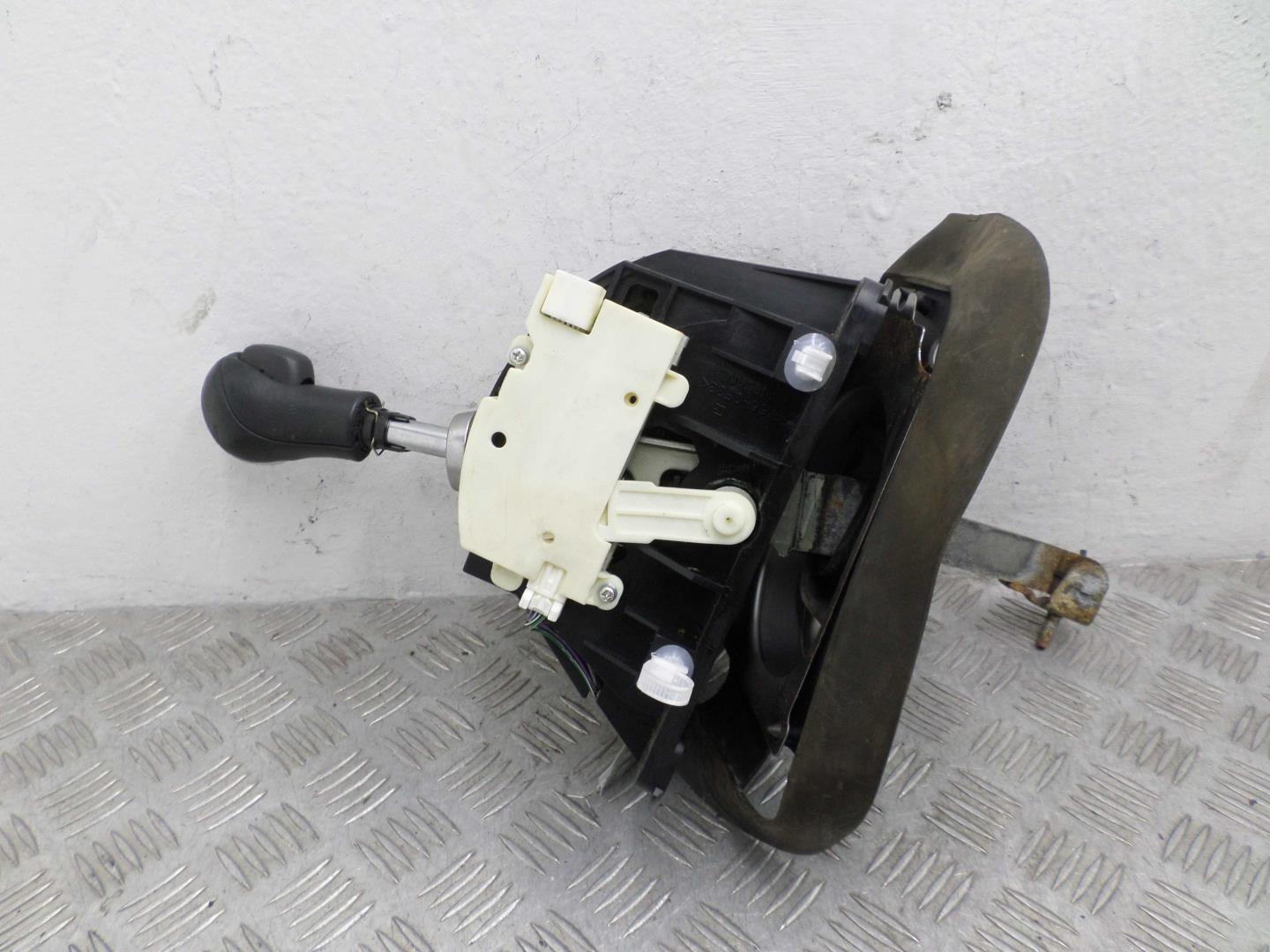 Кулиса МКПП / АКПП