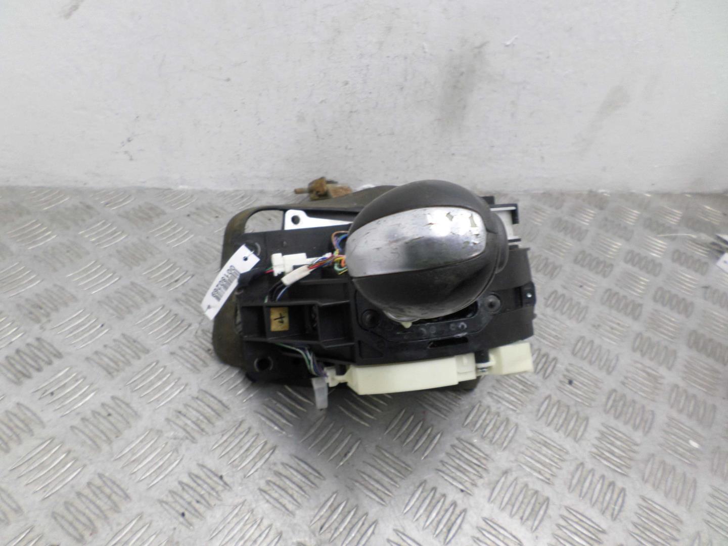 Кулиса МКПП / АКПП