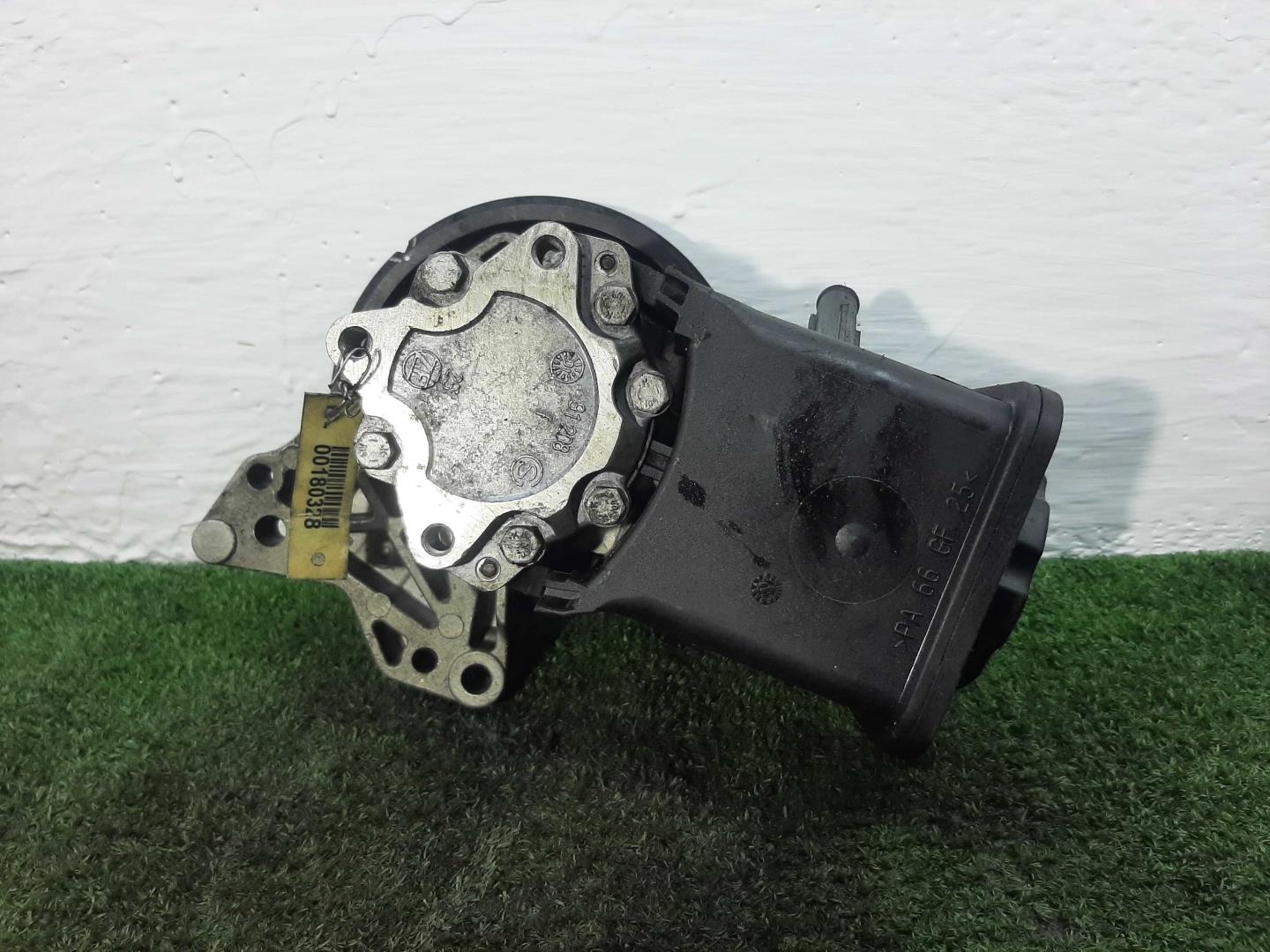 Насос ГУР (гидроусилитель руля)