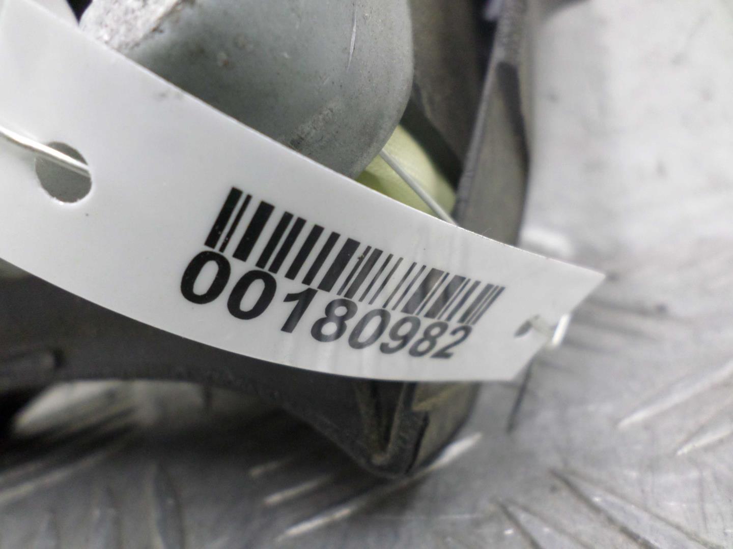 Подушка безопасности в рулевое колесо