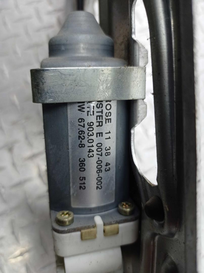 Стеклоподъемник электр. передний правый