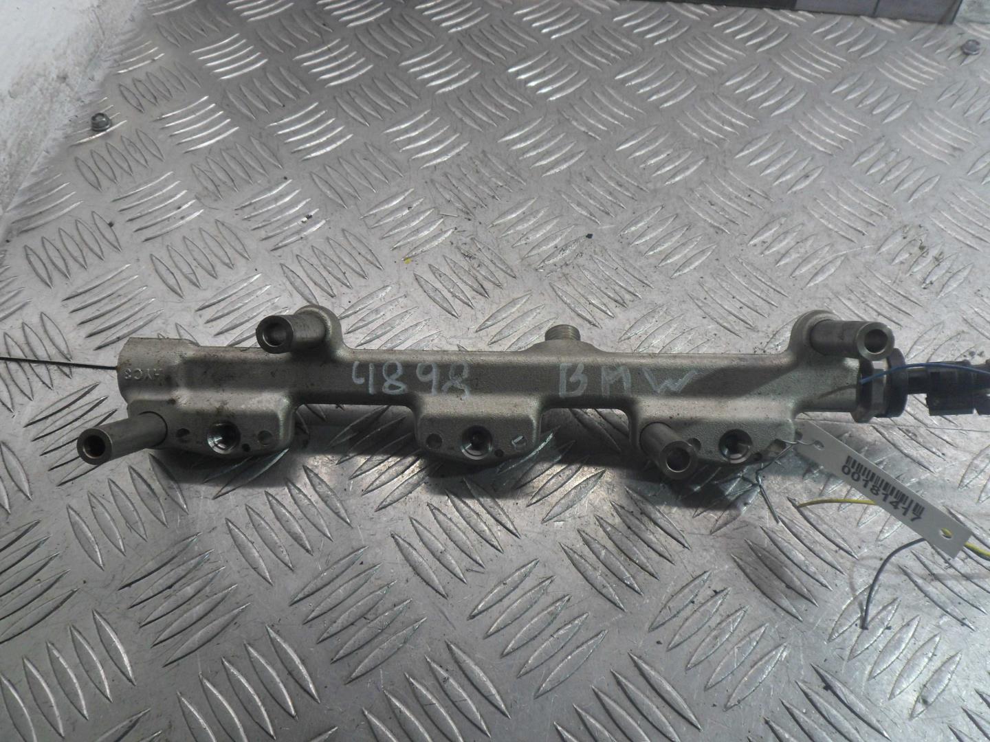 Рейка топливная (рампа)