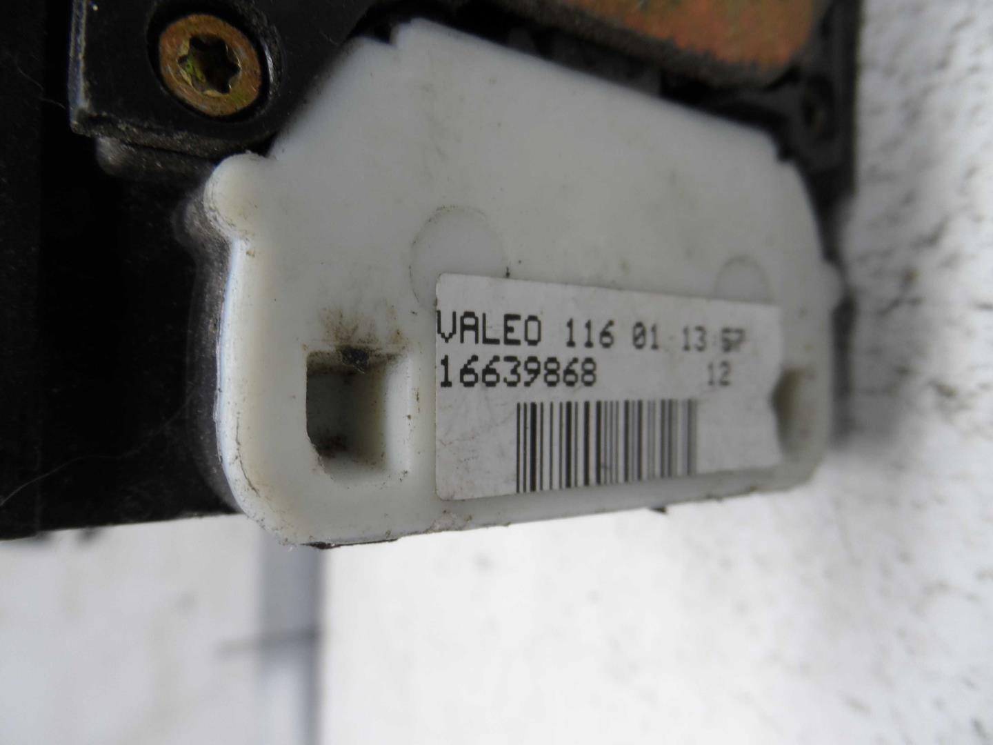 Замок двери передней правой