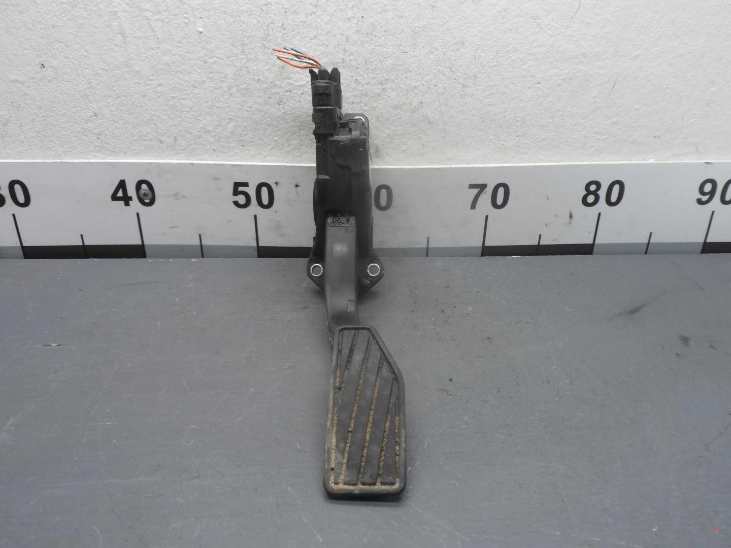 Педаль газа