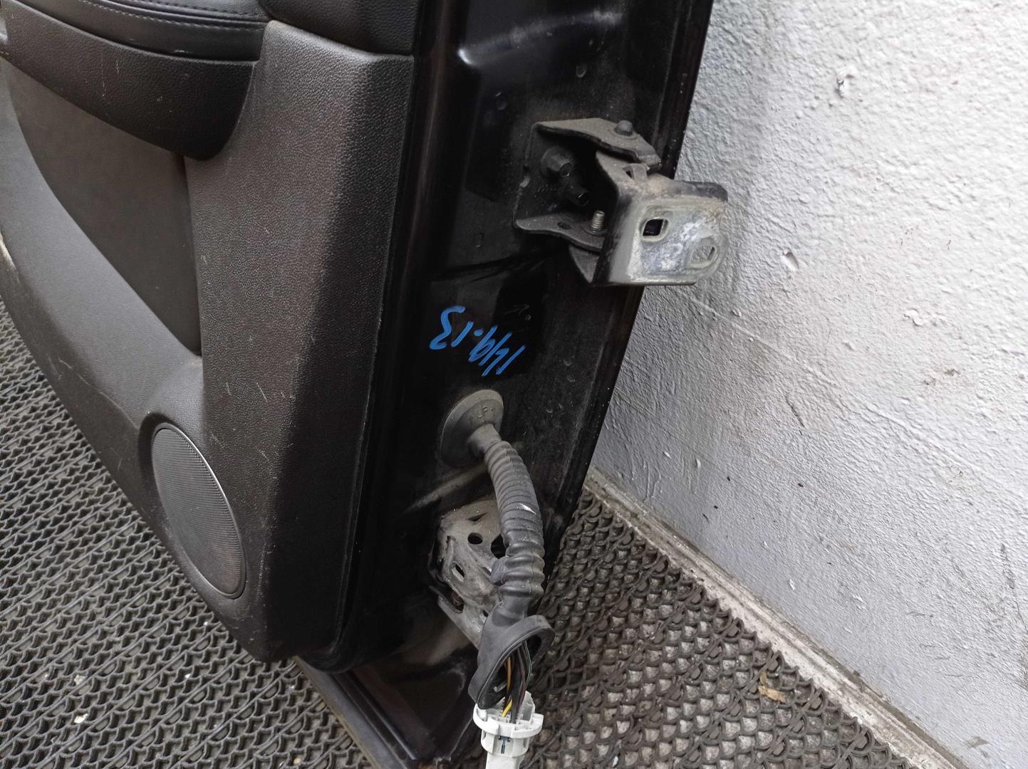 Стеклоподъемник электр. задний левый