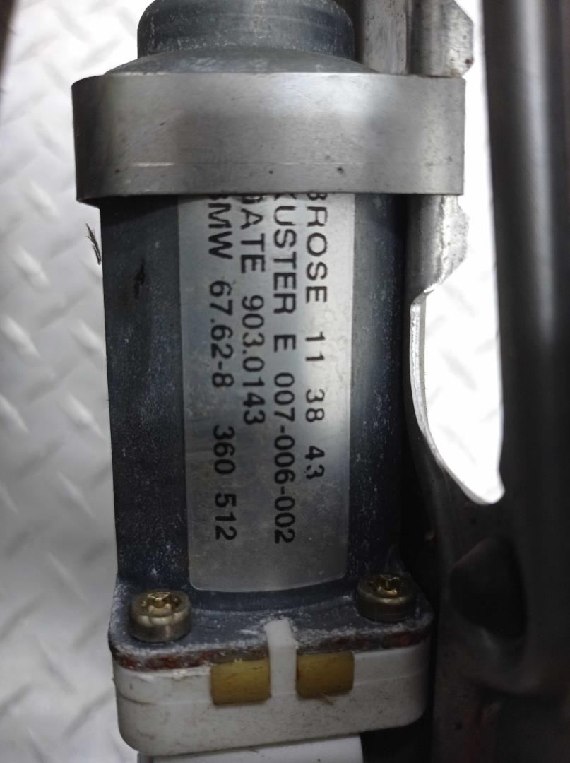 Стеклоподъемник электр. передний правый