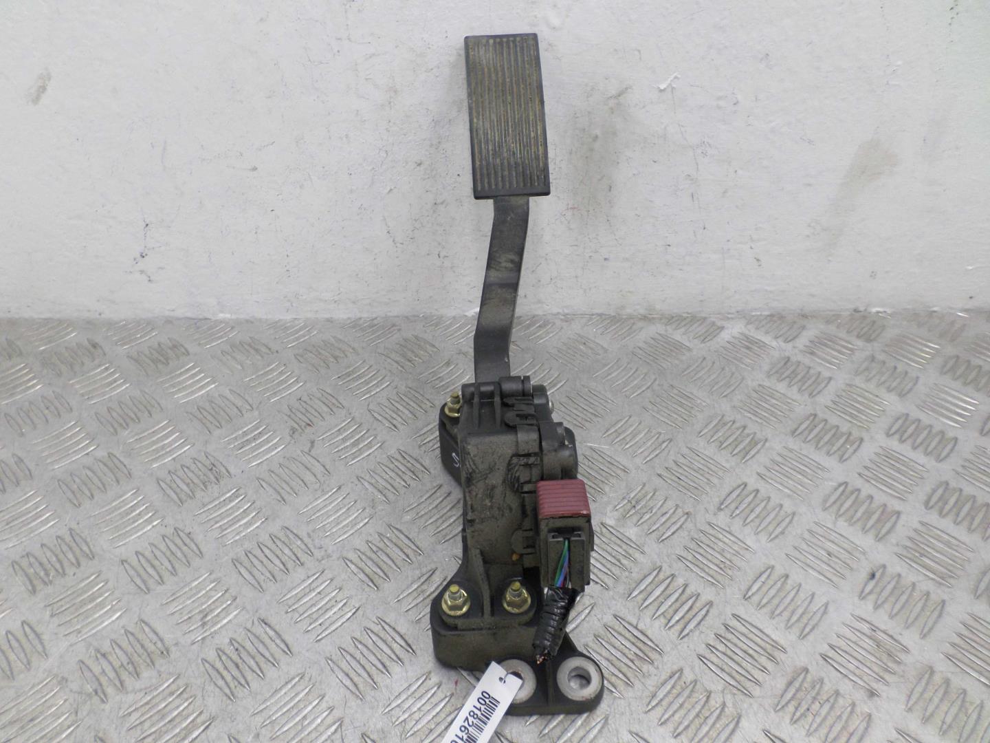 Педаль газа