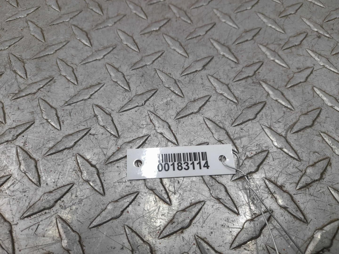 Фонарь задний наружный правый