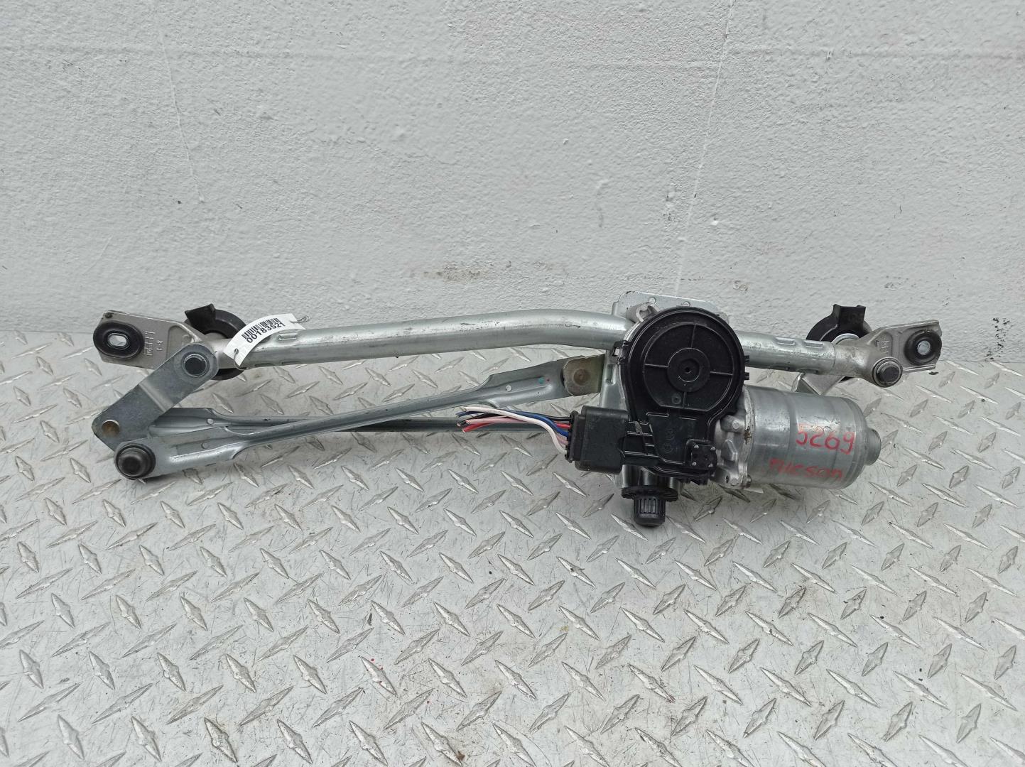 Трапеция стеклоочистителей