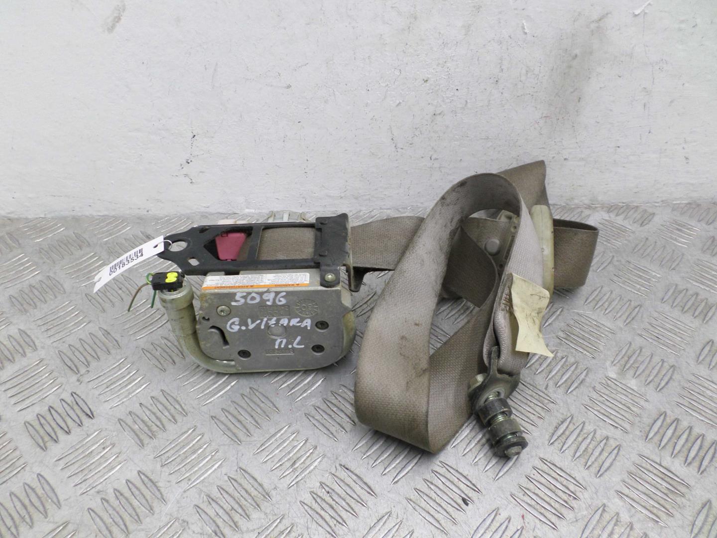 Ремень безопасности