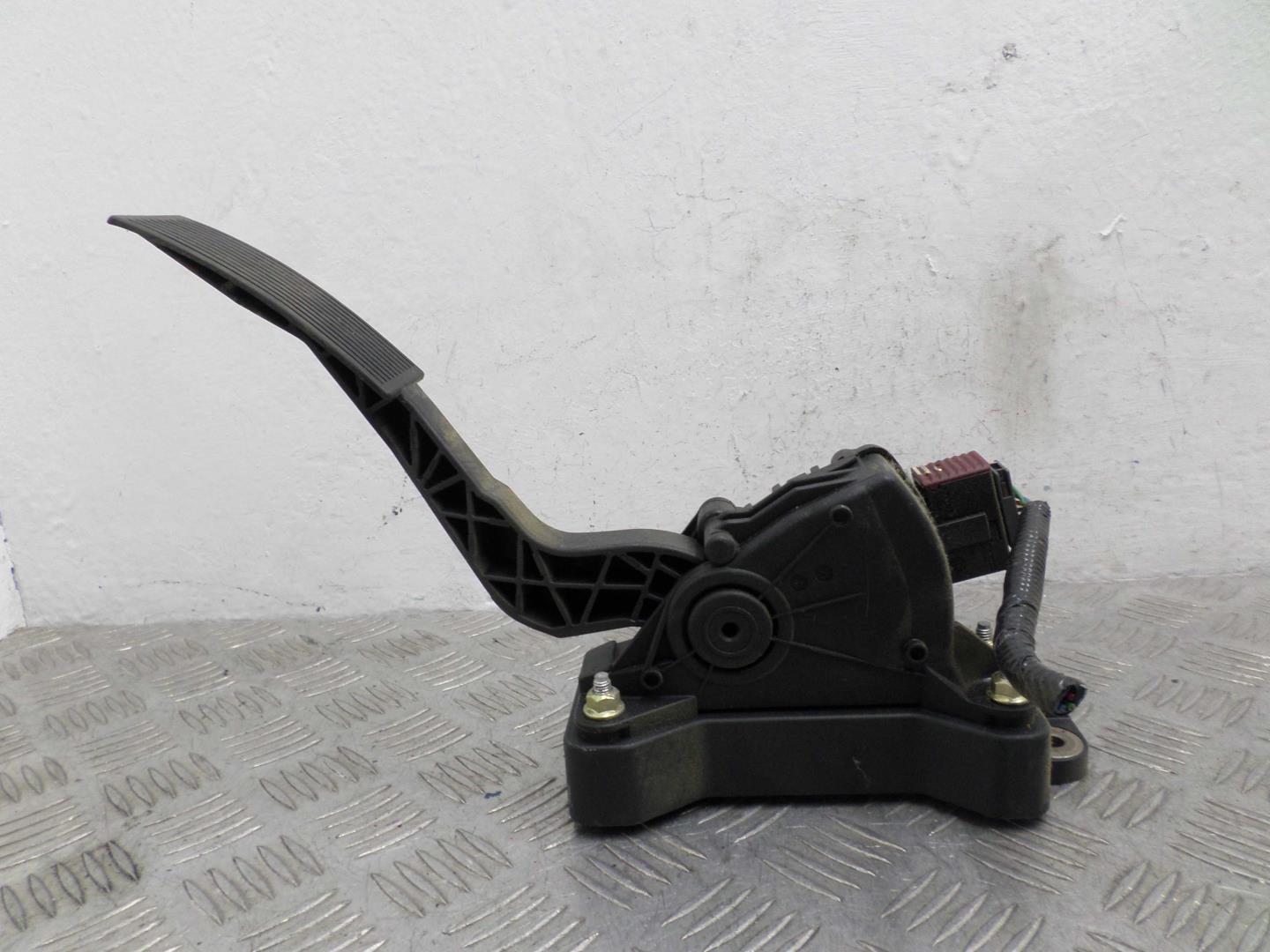 Педаль газа