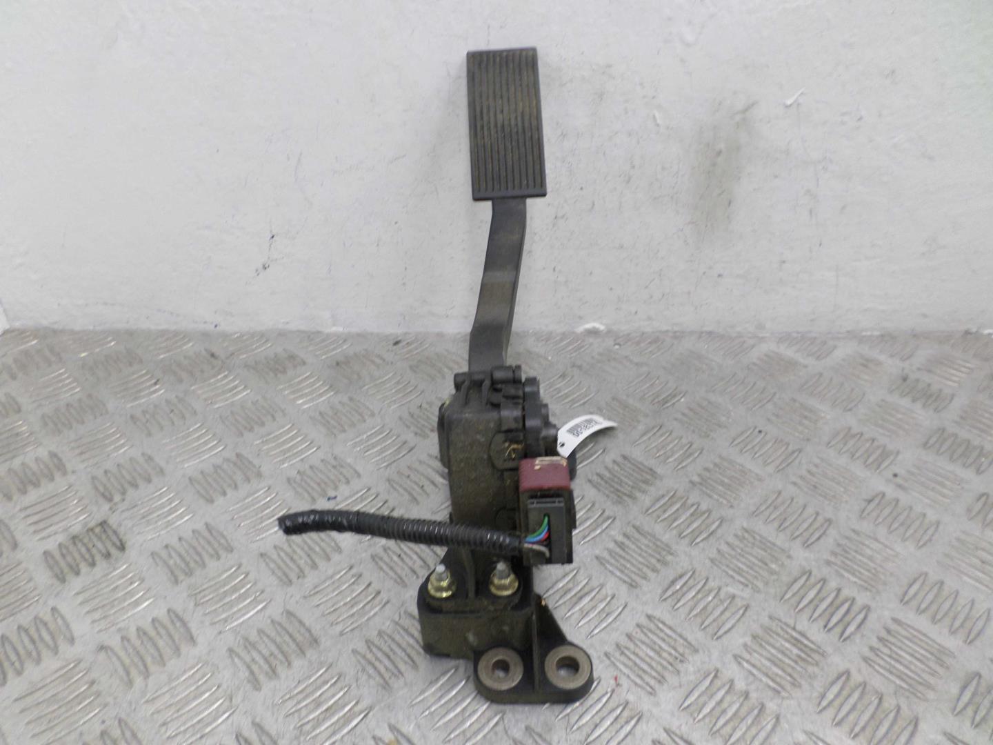 Педаль газа