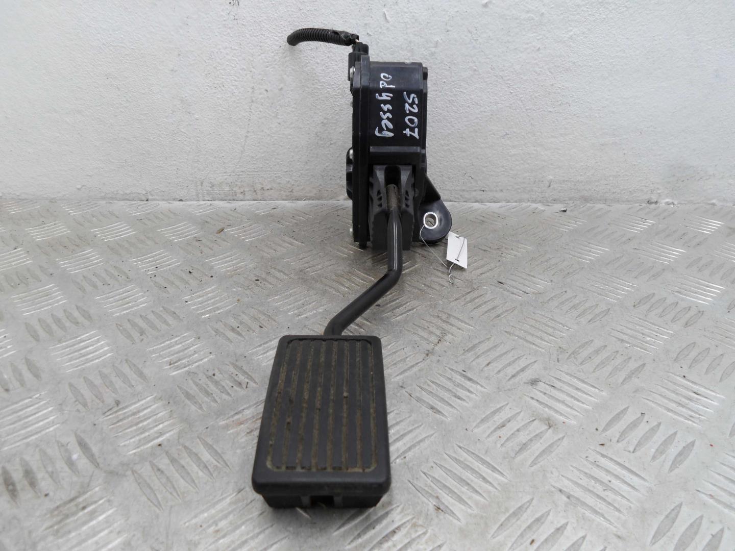 Педаль газа