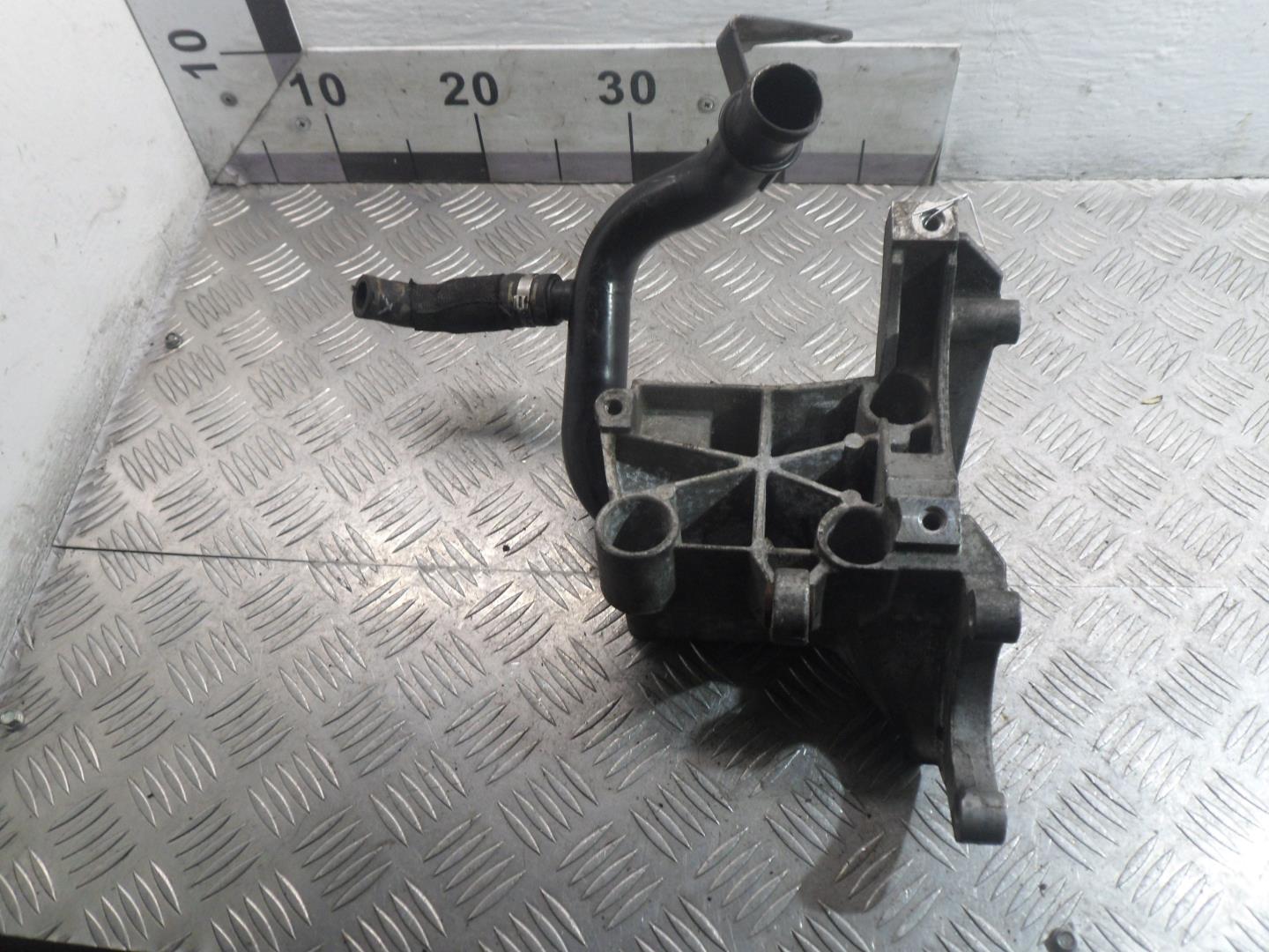 Кронштейн ГУР