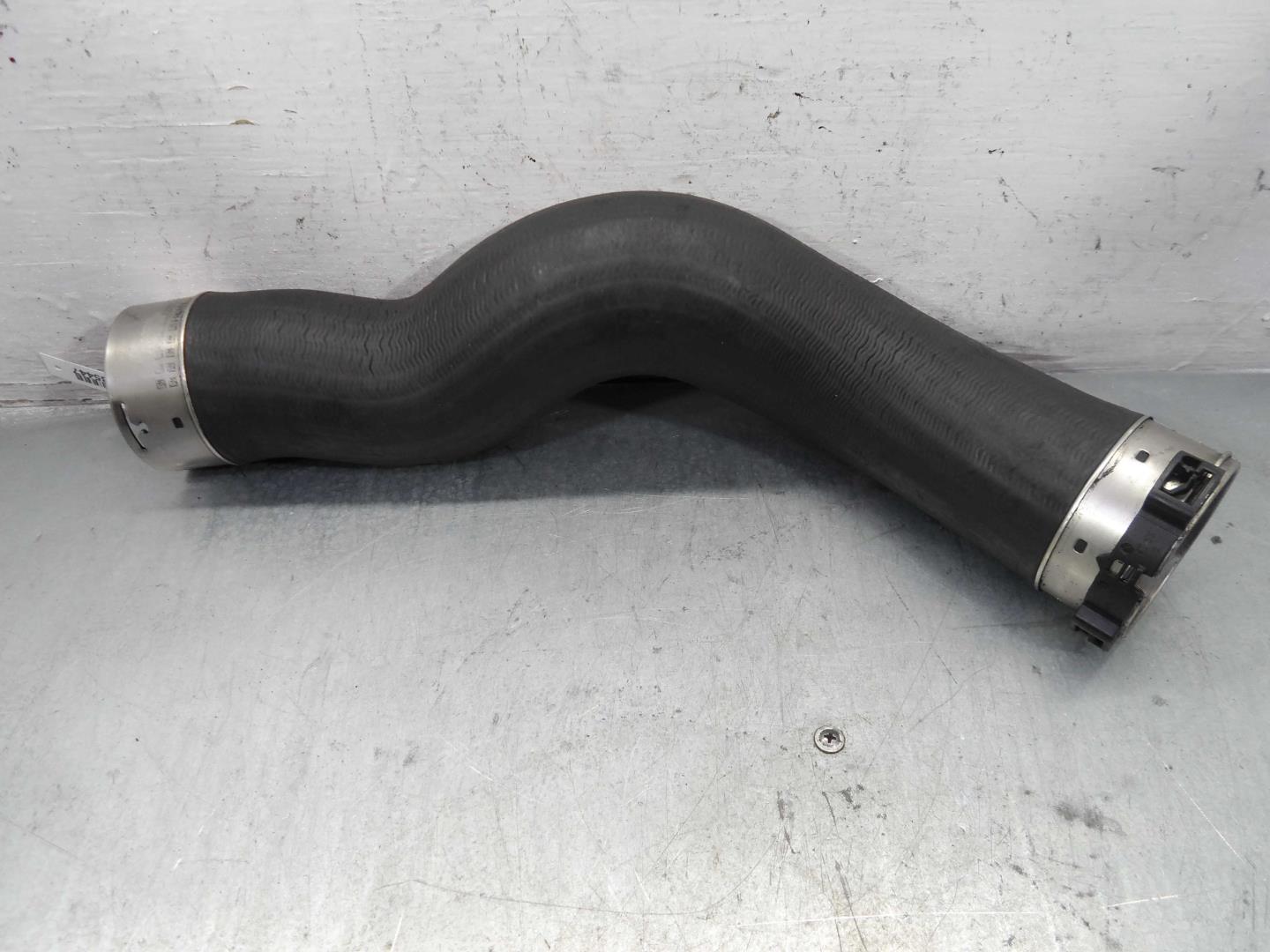 Патрубок интеркулера