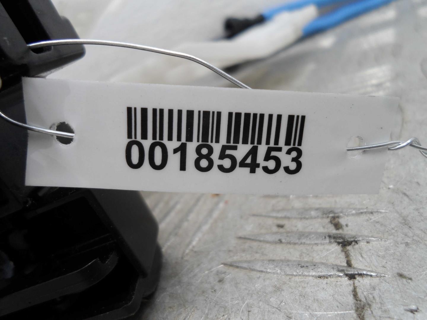 Замок двери задней правой