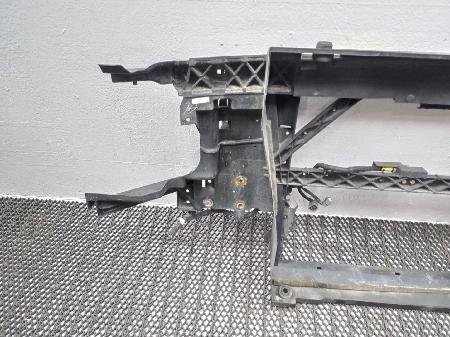 Панель передняя (телевизор)