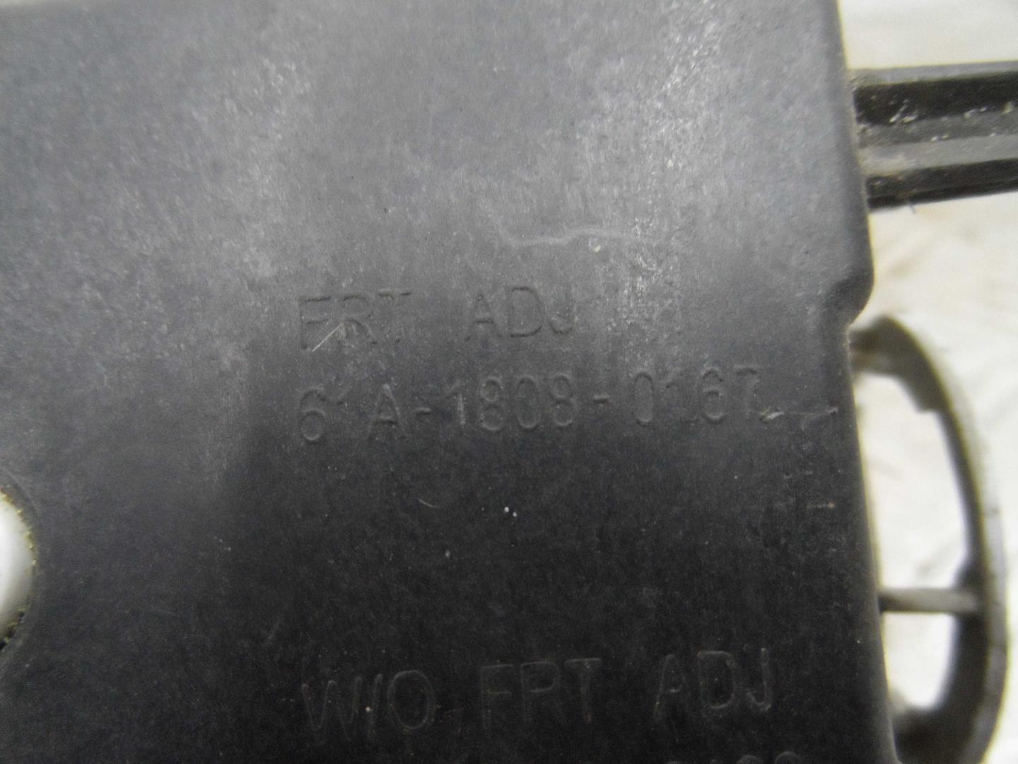 Фара противотуманная левая