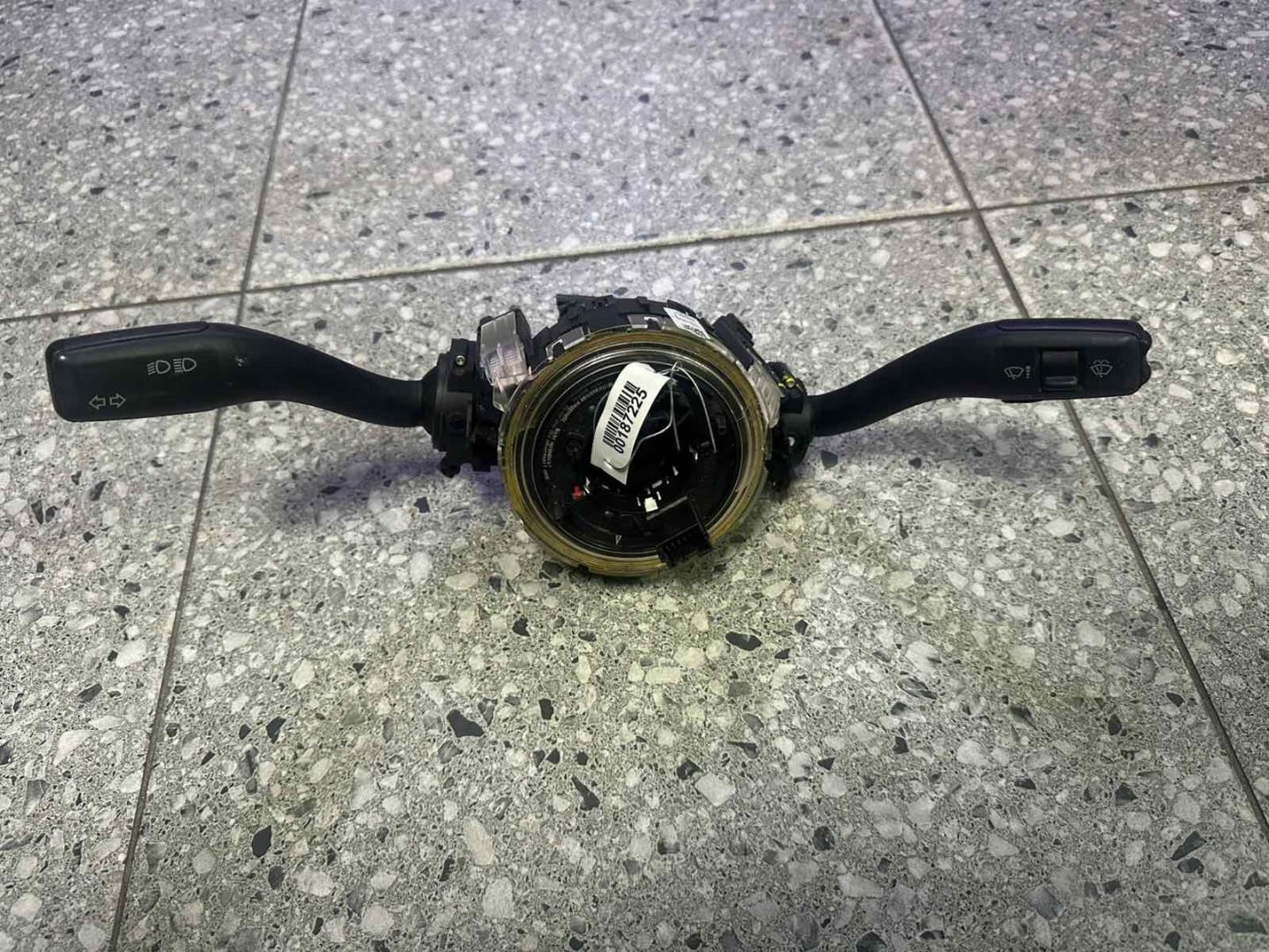 Переключатель подрулевой