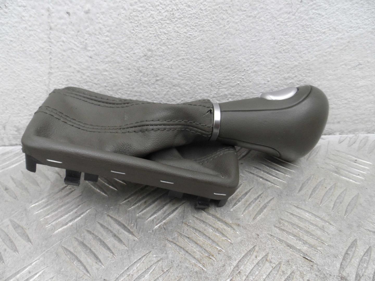 Рукоятка рычага КПП