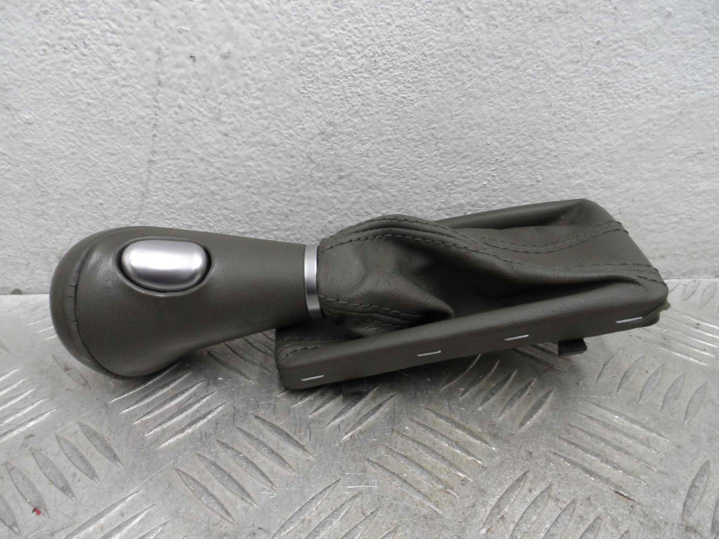 Рукоятка рычага КПП