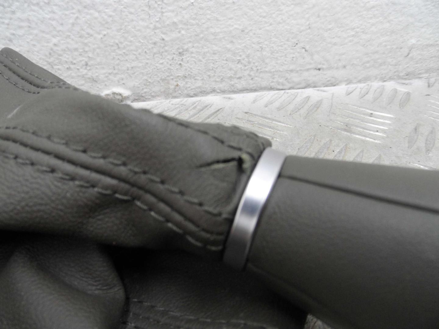 Рукоятка рычага КПП