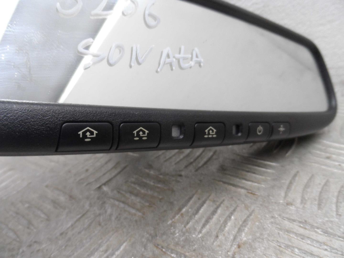 Зеркало заднего вида