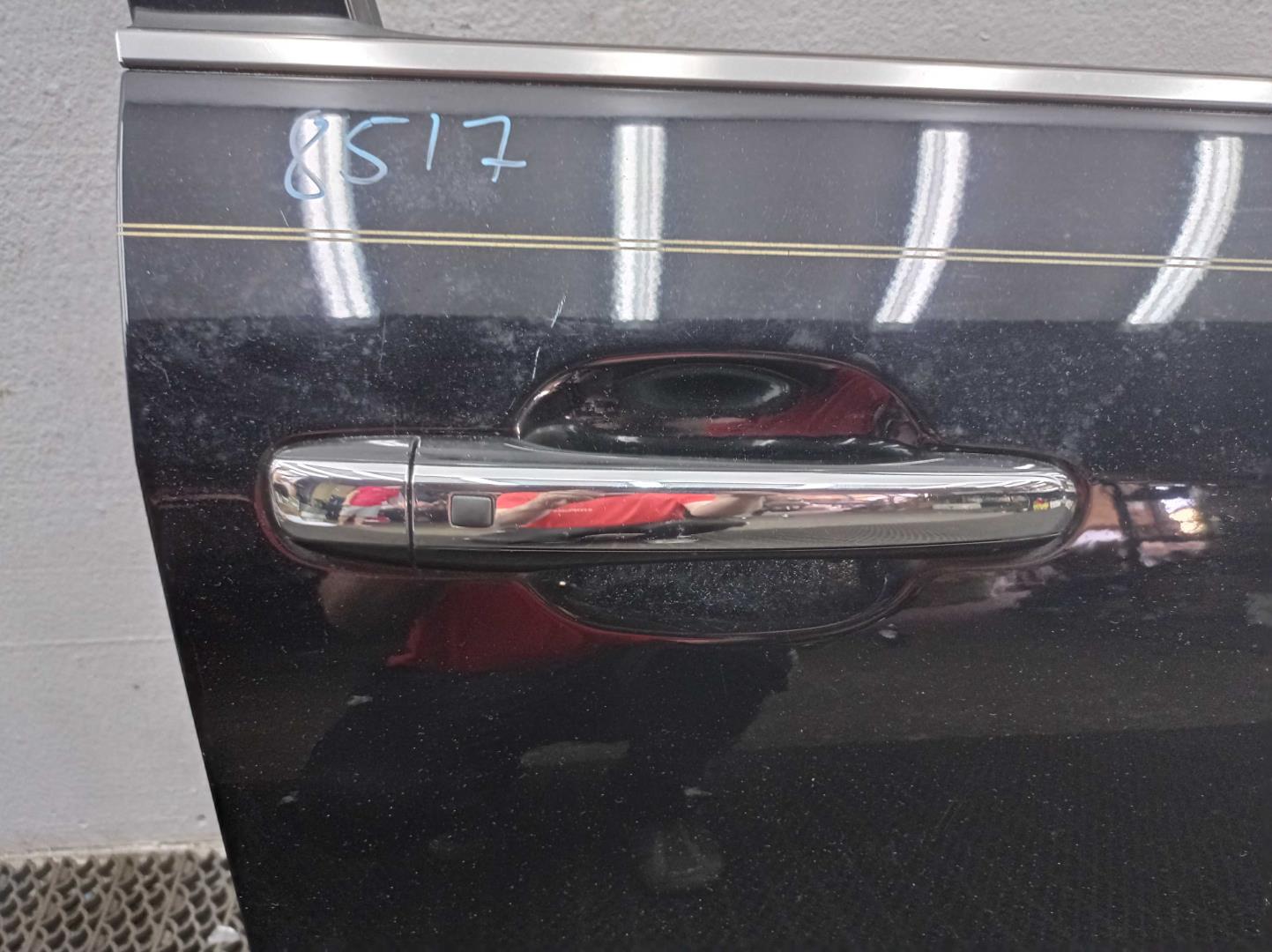 Замок двери передней правой