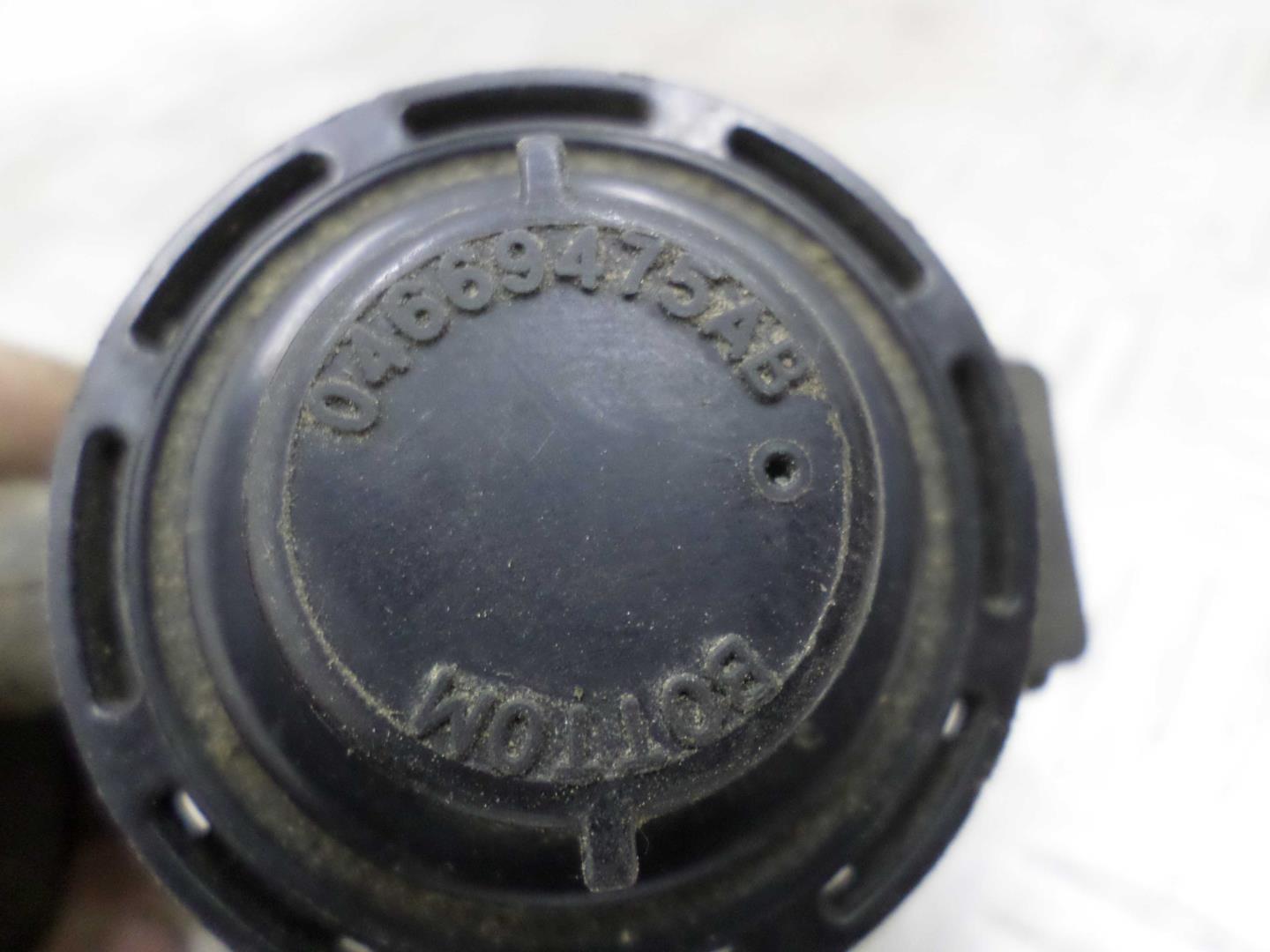 Клапан вентиляции топливного бака